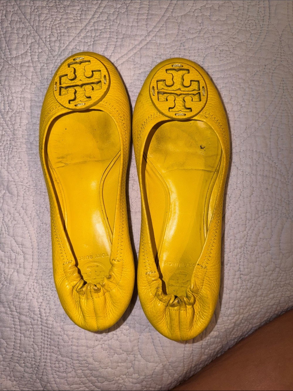 Tory Burch Sunny Yellow Leather Logo Ballet Flats size 9